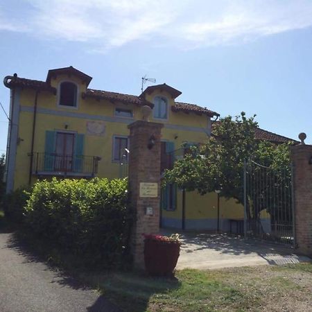 Bed and Breakfast La Terrazza Del Barbaresco Neviglie Esterno foto