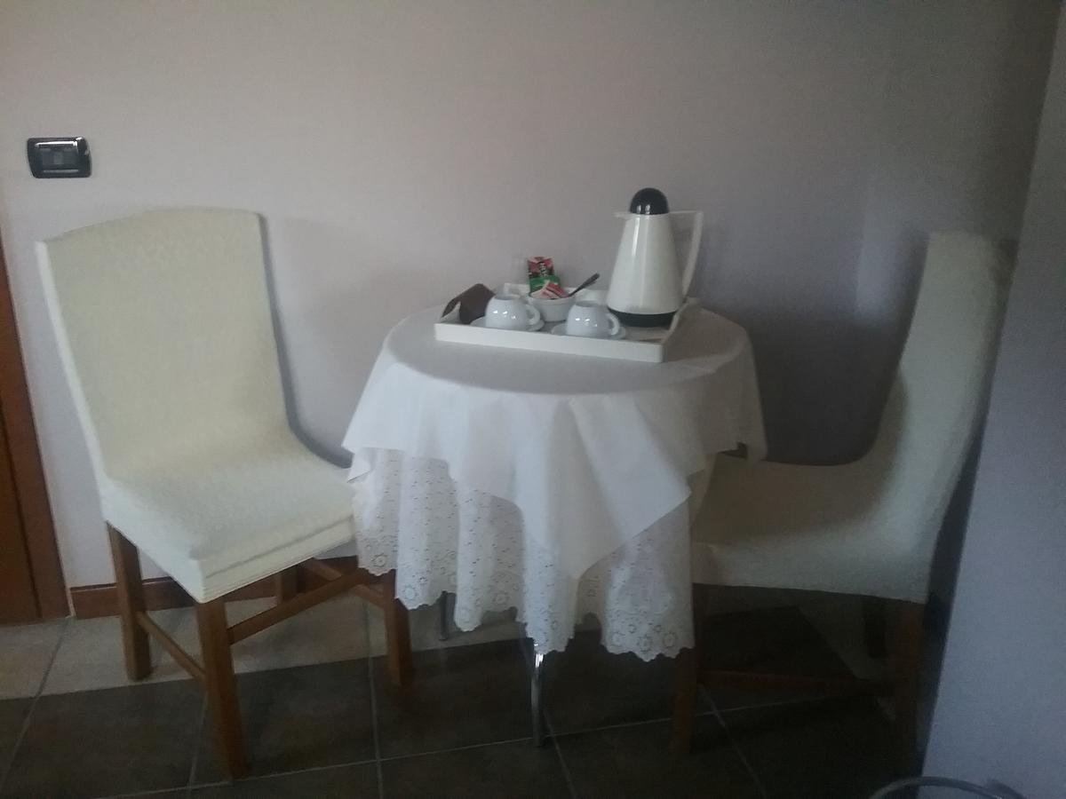 Bed and Breakfast La Terrazza Del Barbaresco Neviglie Esterno foto