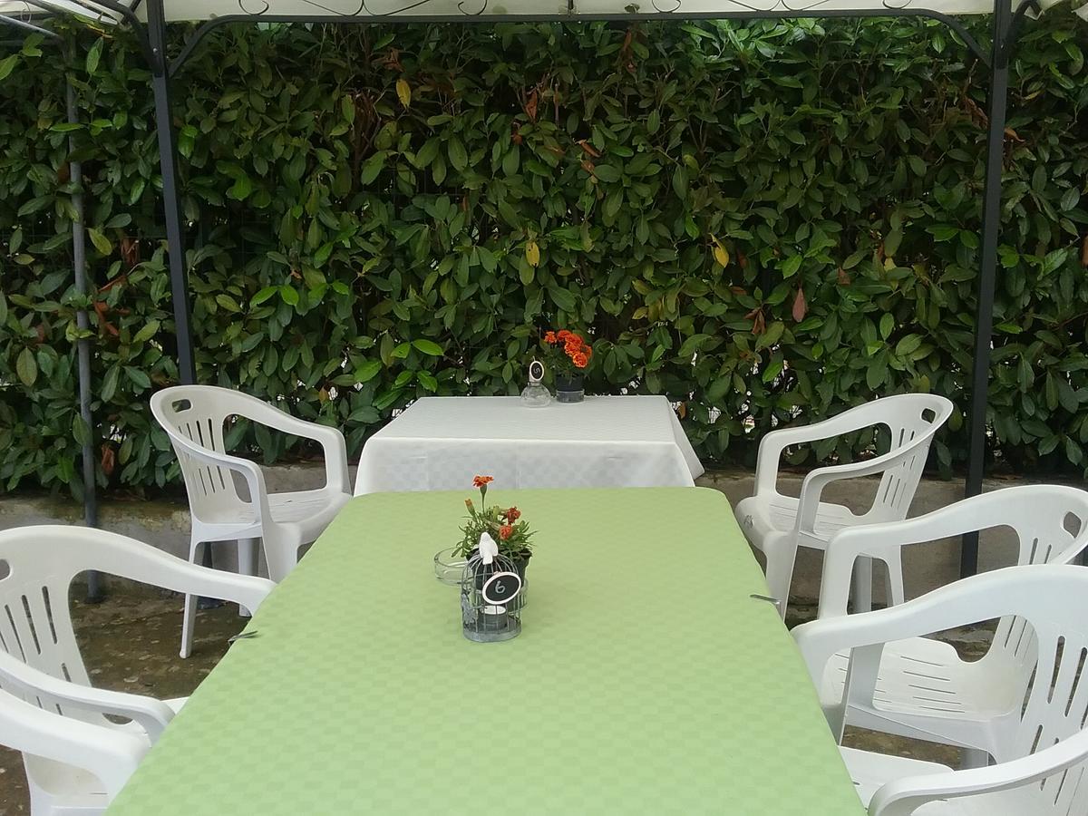 Bed and Breakfast La Terrazza Del Barbaresco Neviglie Esterno foto
