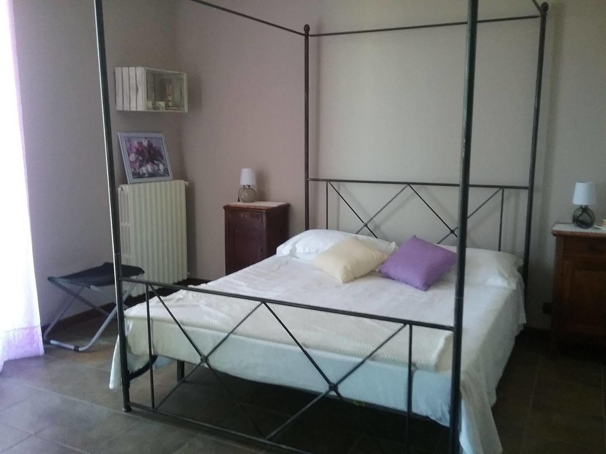 Bed and Breakfast La Terrazza Del Barbaresco Neviglie Esterno foto